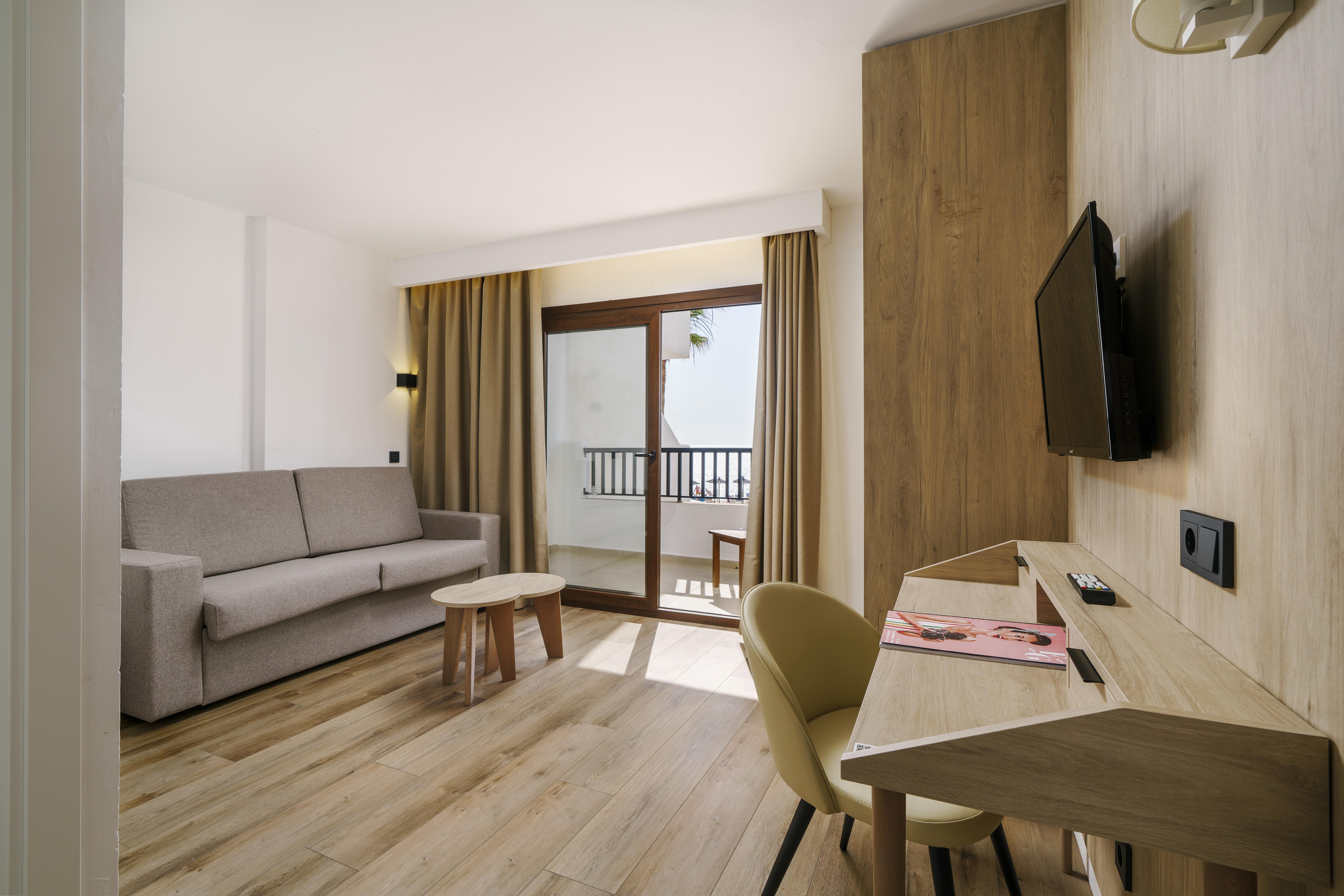 Alua Suites Las Rocas Cala D´Or Esterno foto