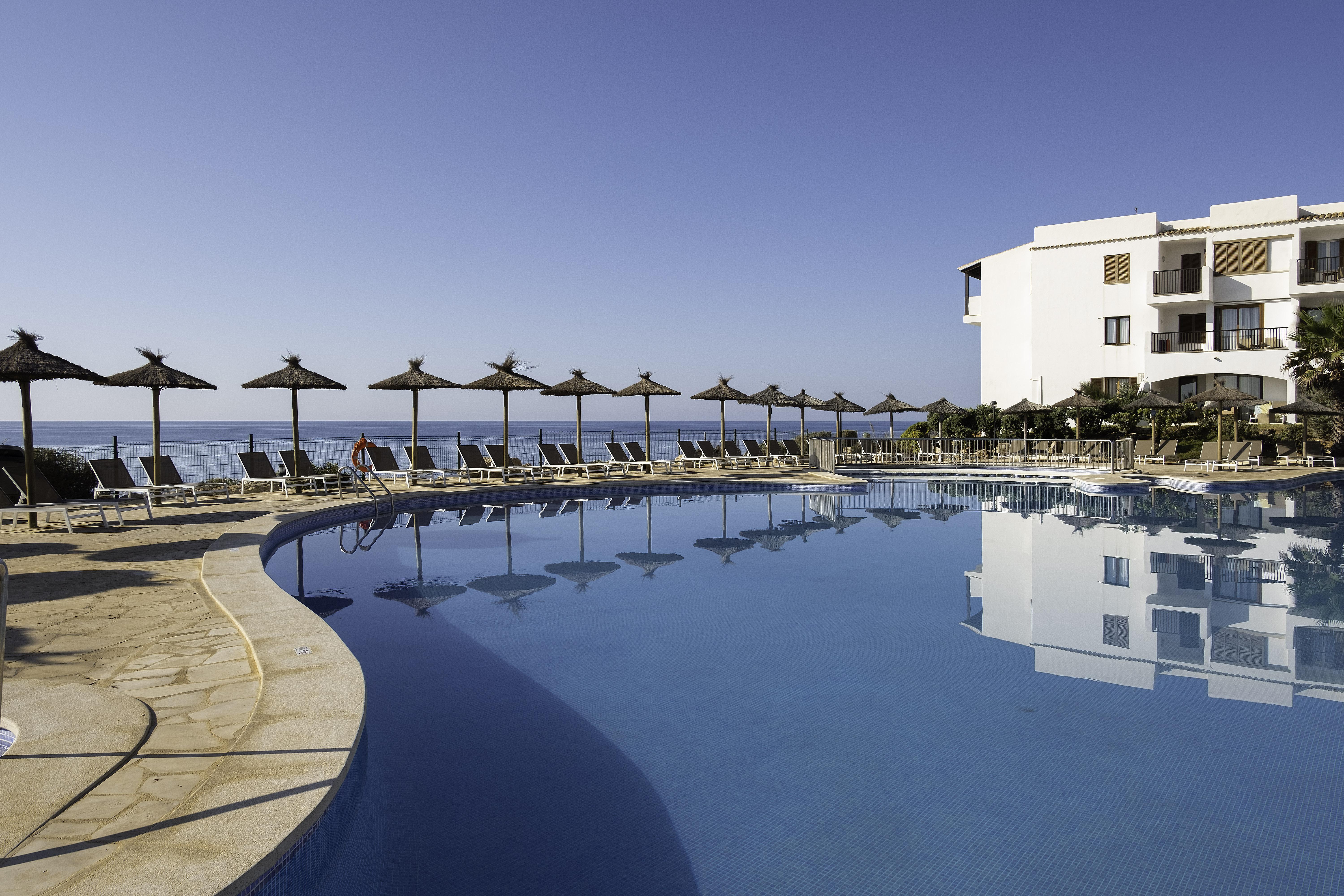 Alua Suites Las Rocas Cala D´Or Esterno foto