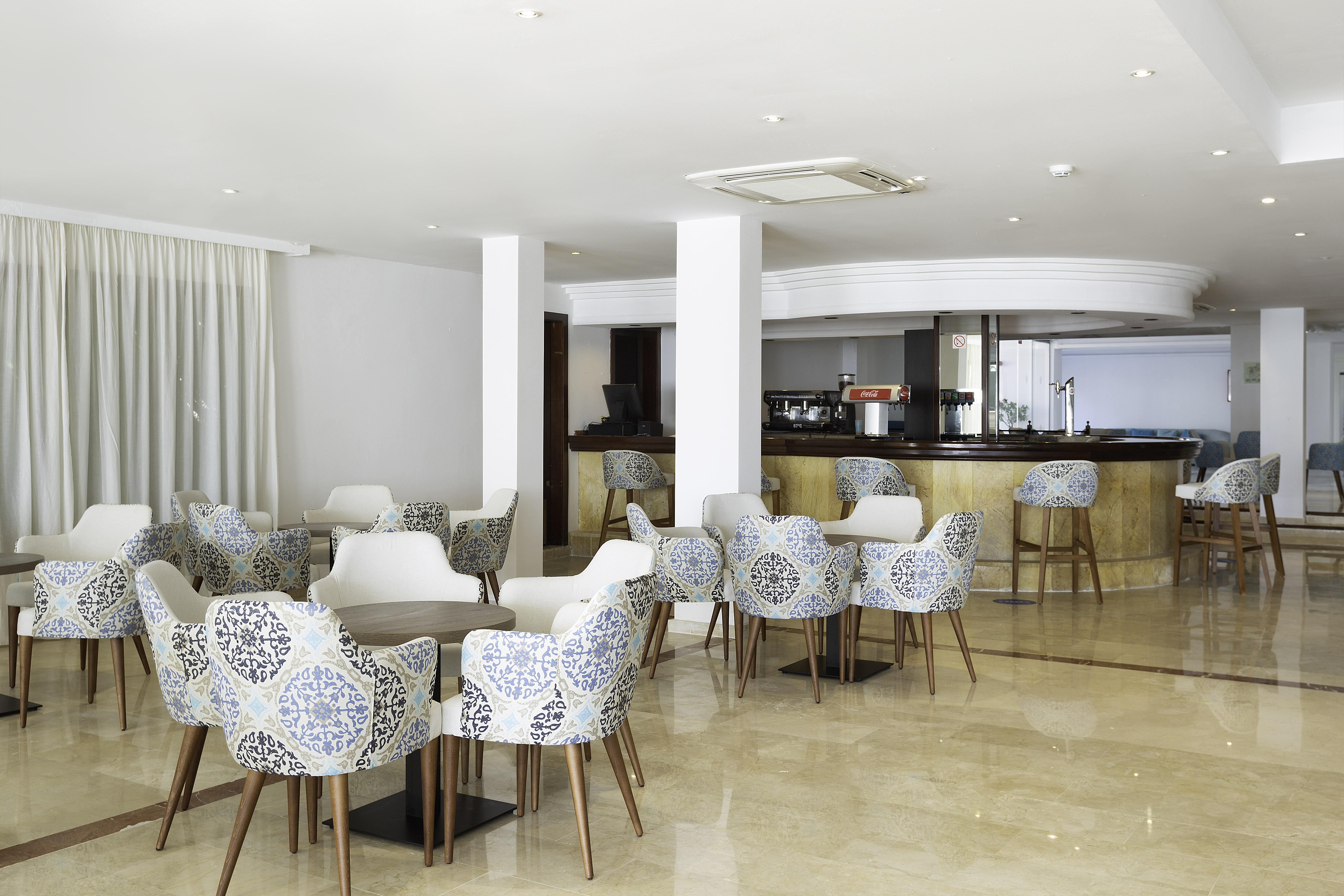 Alua Suites Las Rocas Cala D´Or Esterno foto